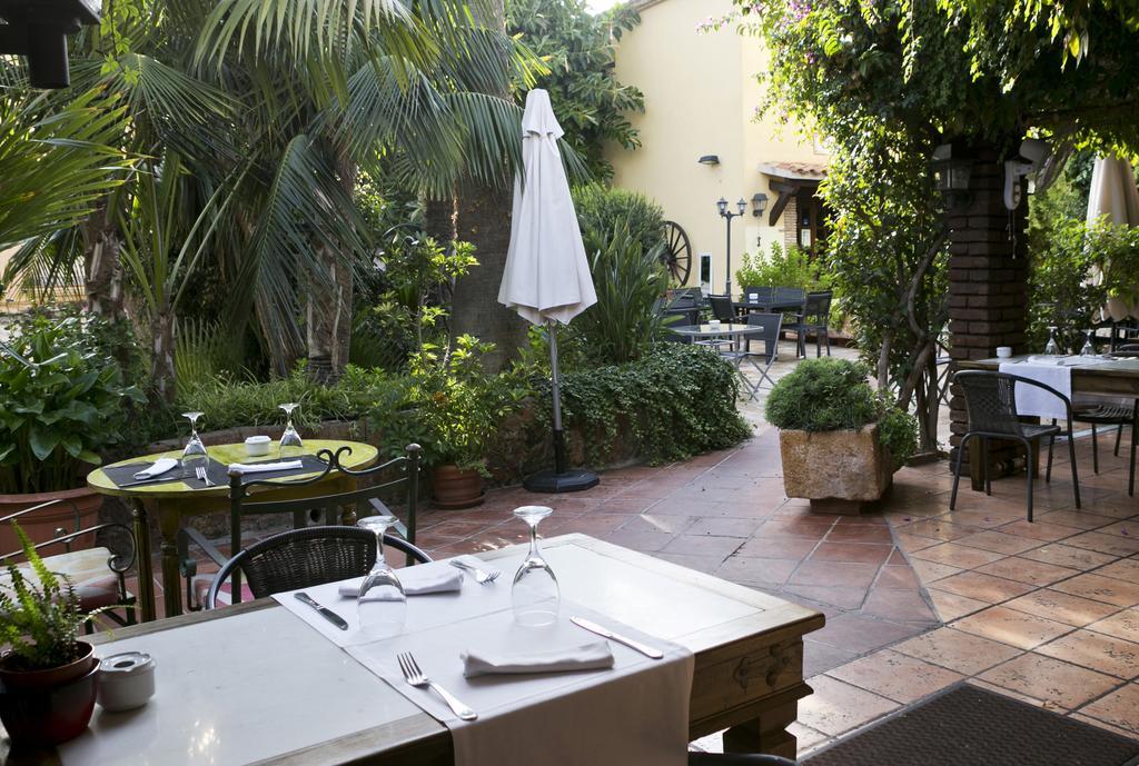 Hotel Restaurante La Masieta Creixell Luaran gambar