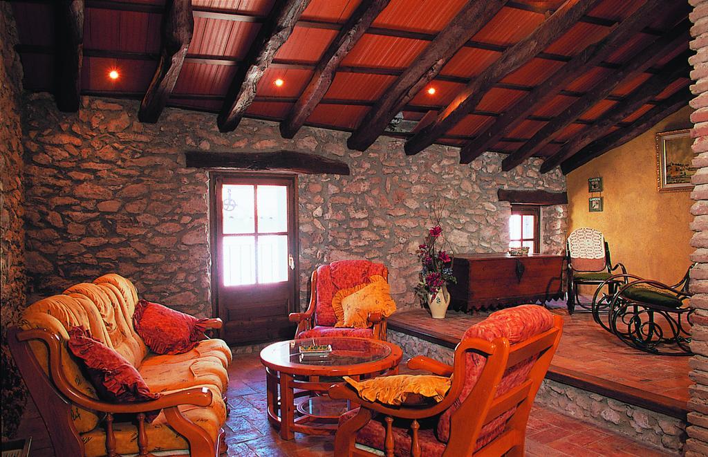 Hotel Restaurante La Masieta Creixell Luaran gambar