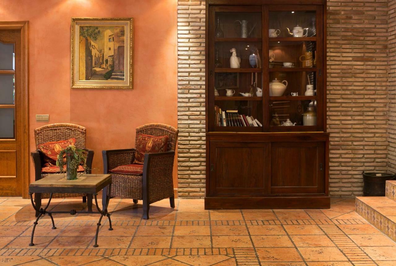 Hotel Restaurante La Masieta Creixell Luaran gambar